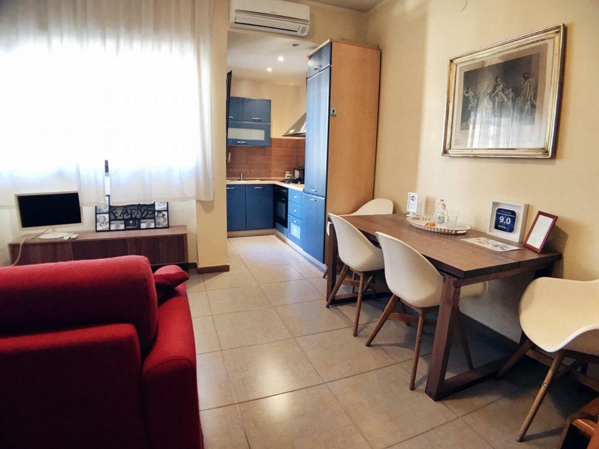 Apartment Pompei Wellness Δωμάτιο φωτογραφία